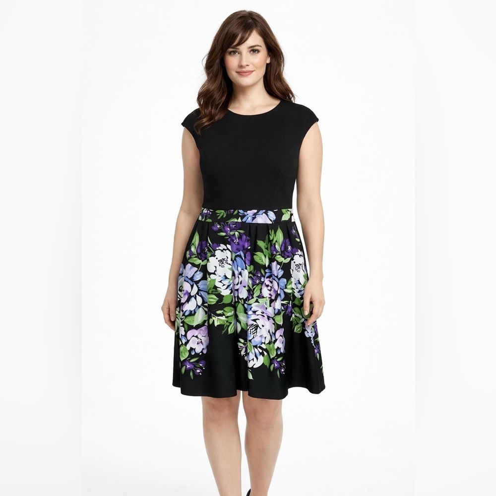 Vince Camuto Floral Fit & Flare Dress Black Purple A Line Cocktail Size 8 pocket